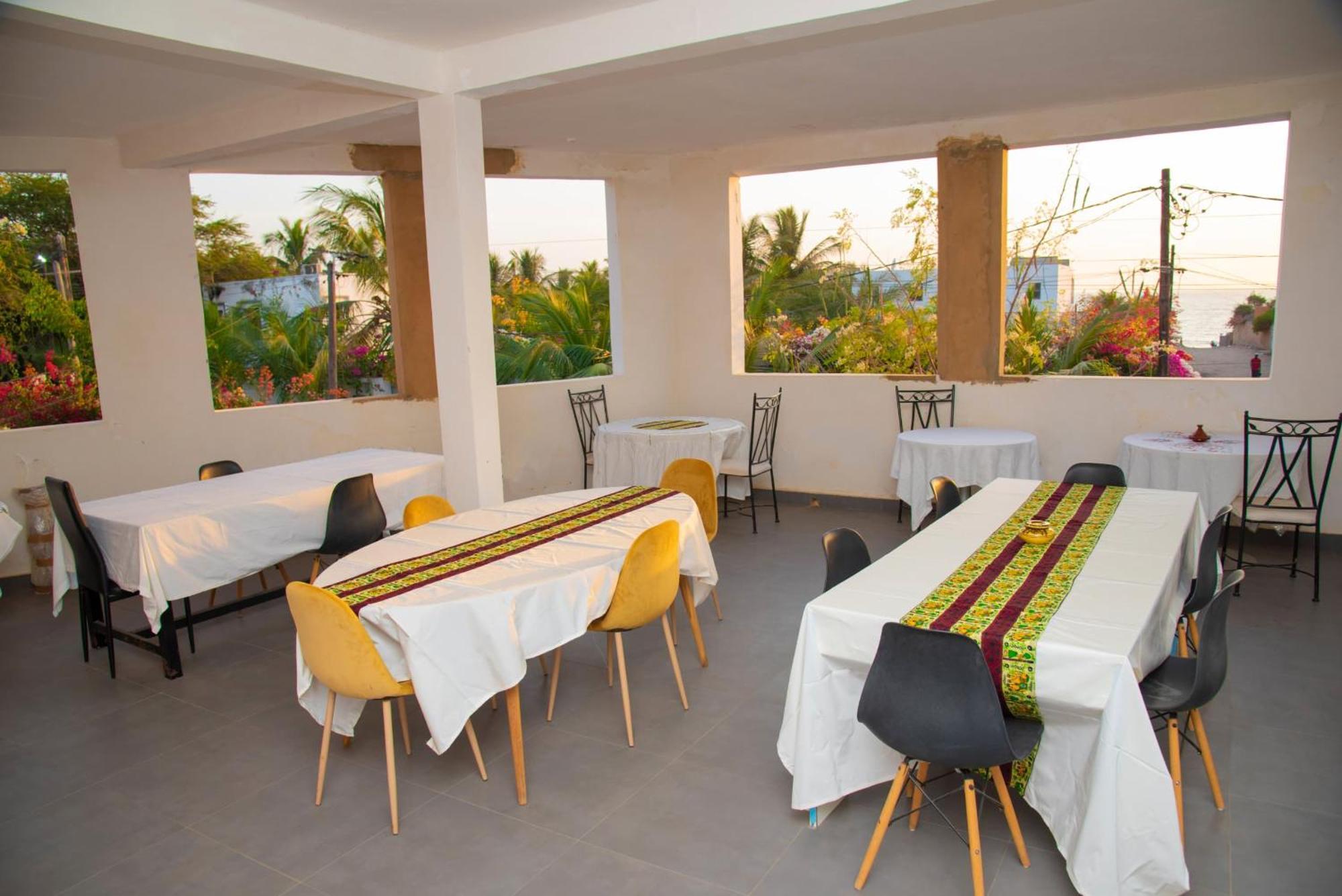 Chambres D'Hotes Villa Luciana Saly ห้อง รูปภาพ
