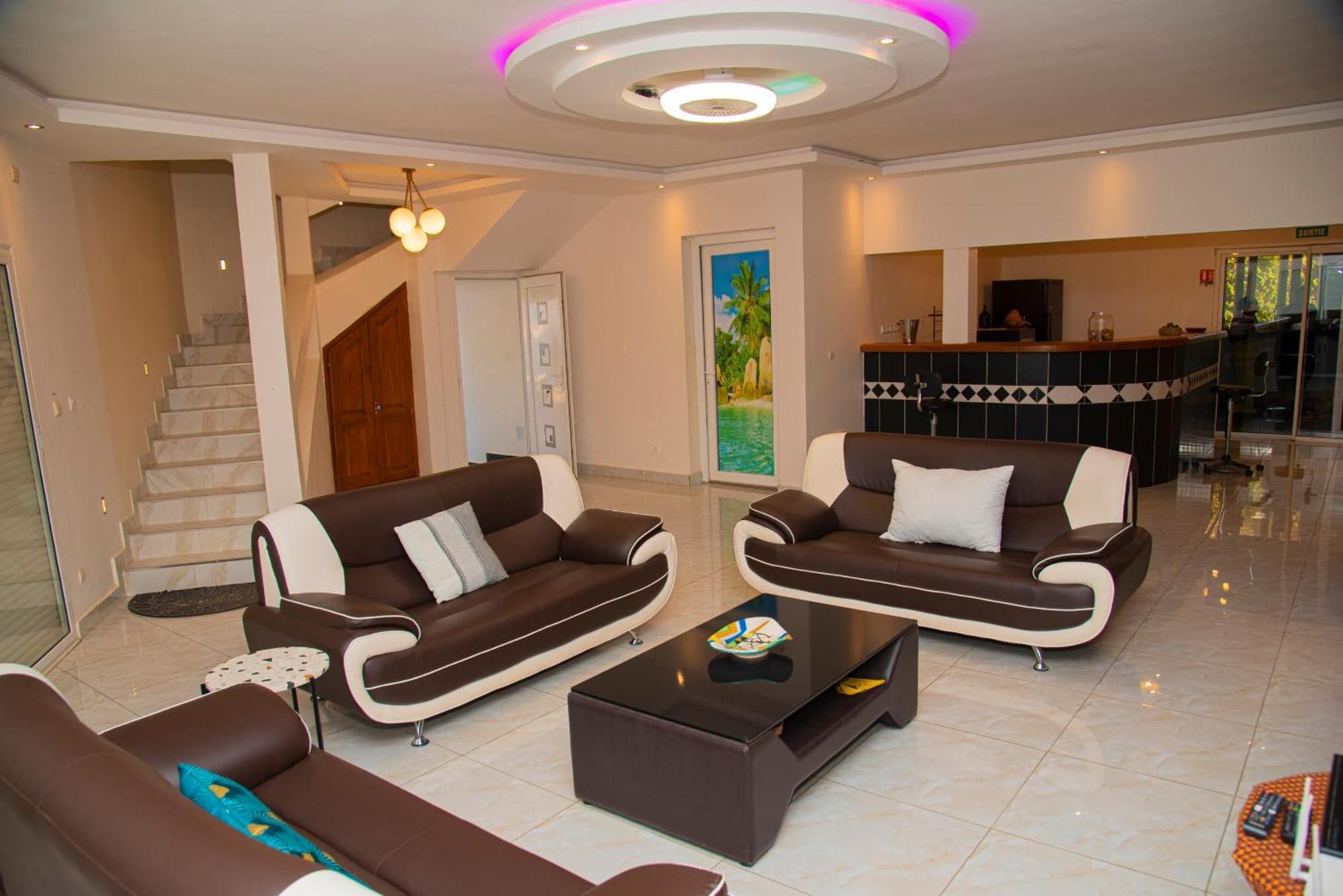 Chambres D'Hotes Villa Luciana Saly ภายนอก รูปภาพ