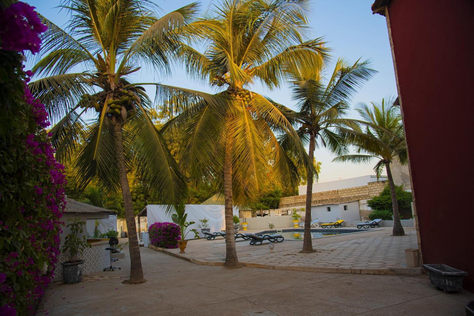 Chambres D'Hotes Villa Luciana Saly ภายนอก รูปภาพ