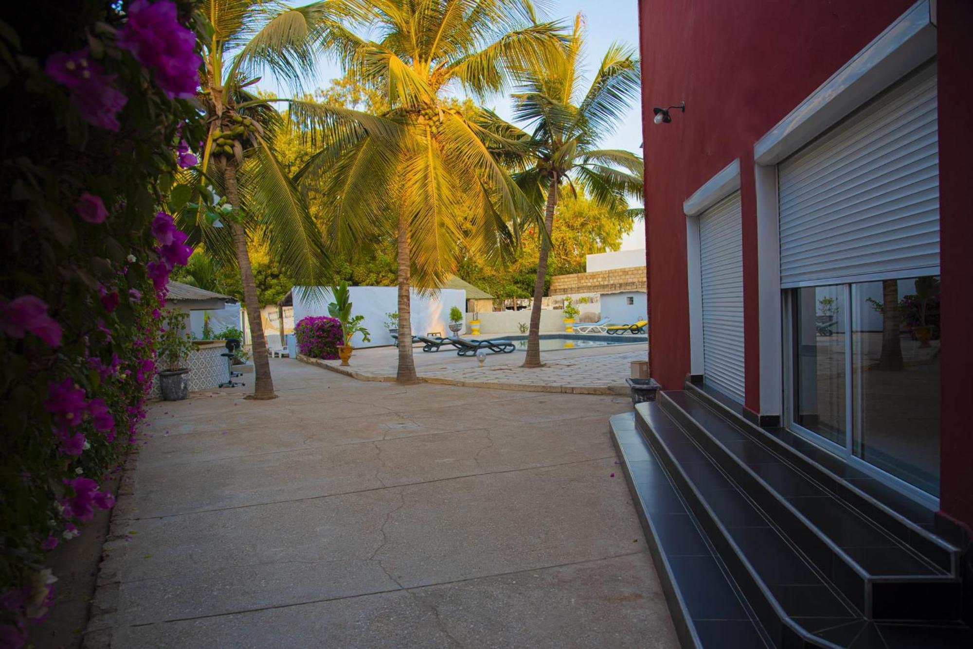 Chambres D'Hotes Villa Luciana Saly ห้อง รูปภาพ