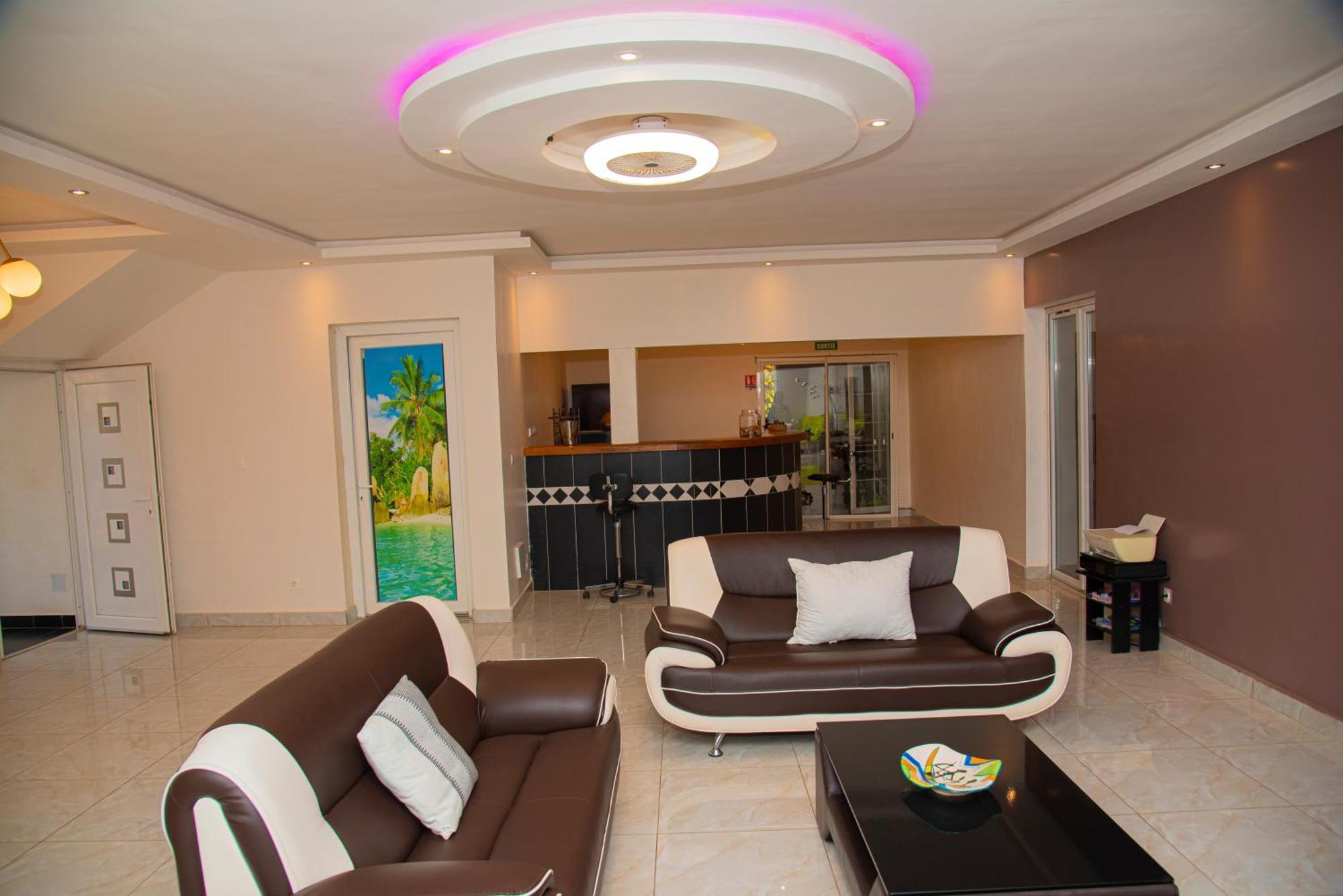 Chambres D'Hotes Villa Luciana Saly ภายนอก รูปภาพ