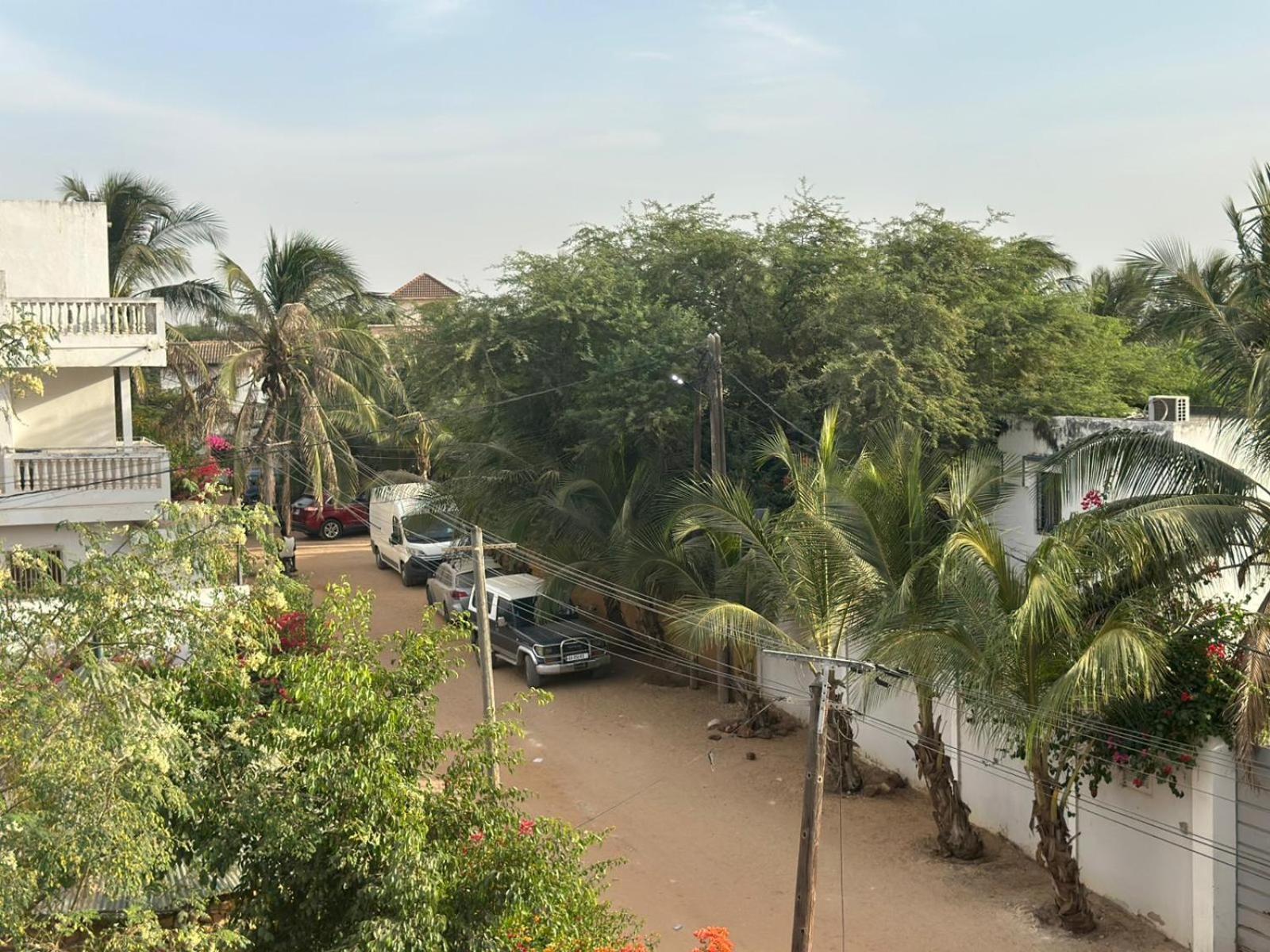 Chambres D'Hotes Villa Luciana Saly ภายนอก รูปภาพ